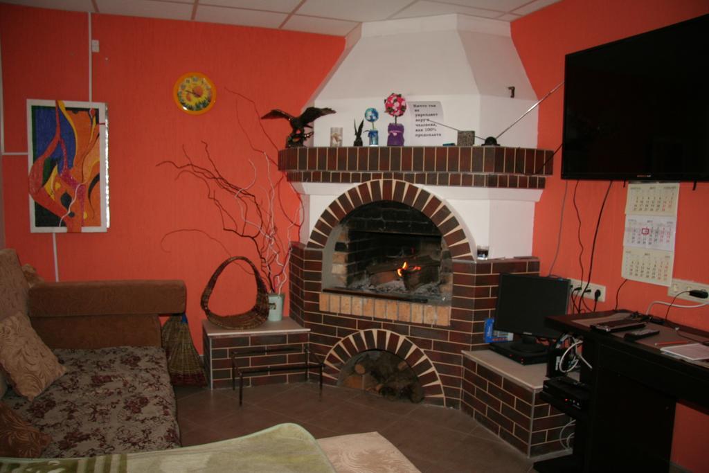 Hostel Geo Gomel Exteriör bild